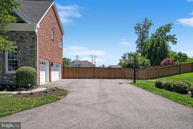 9311 OCCOQUAN OVERLOOK DR, Lorton, VA 22079