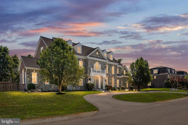 9311 OCCOQUAN OVERLOOK DR, Lorton, VA 22079