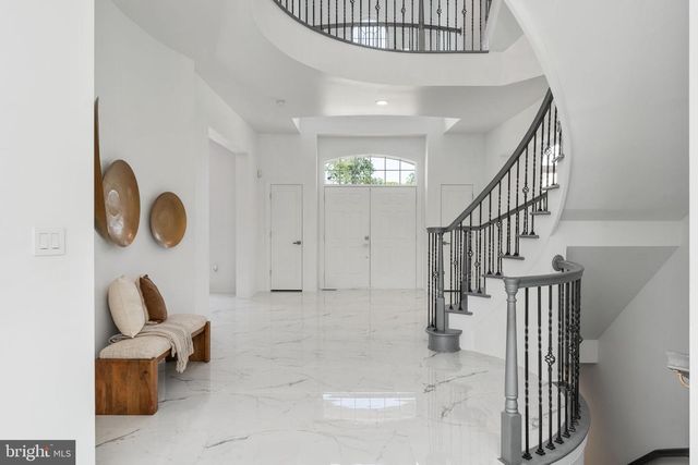 9311 OCCOQUAN OVERLOOK DR, Lorton, VA 22079