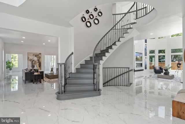 9311 OCCOQUAN OVERLOOK DR, Lorton, VA 22079