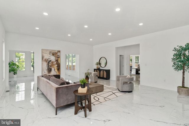 9311 OCCOQUAN OVERLOOK DR, Lorton, VA 22079
