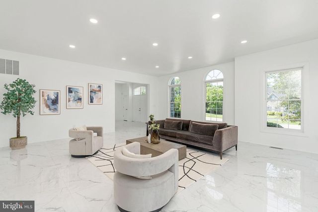 9311 OCCOQUAN OVERLOOK DR, Lorton, VA 22079