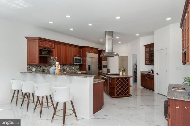 9311 OCCOQUAN OVERLOOK DR, Lorton, VA 22079