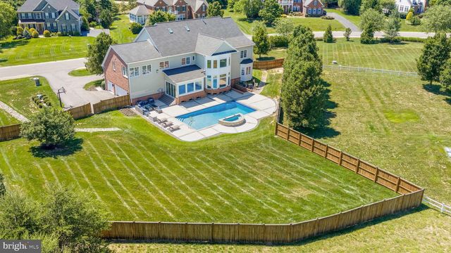 9311 OCCOQUAN OVERLOOK DR, Lorton, VA 22079
