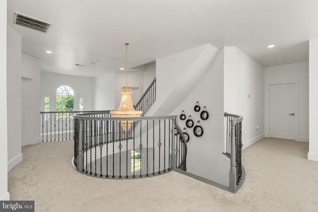 9311 OCCOQUAN OVERLOOK DR, Lorton, VA 22079
