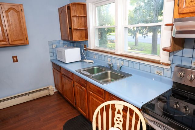 481 Sanford Rd, Westport, MA 02790