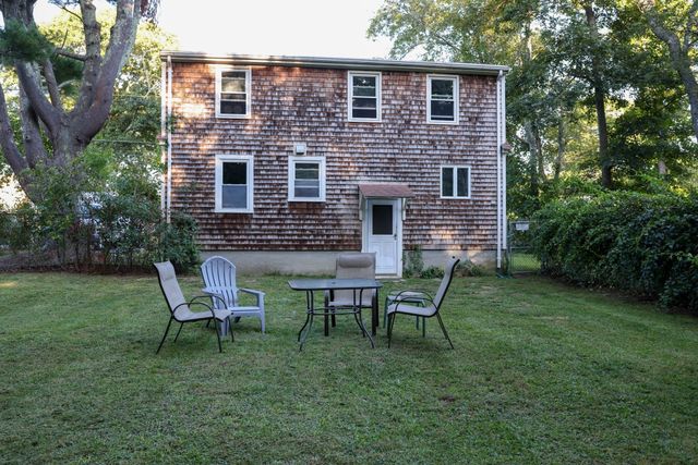 481 Sanford Rd, Westport, MA 02790
