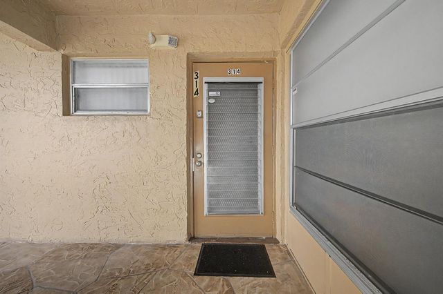 6670 Royal Palm Boulevard 314k, Margate, FL 33063
