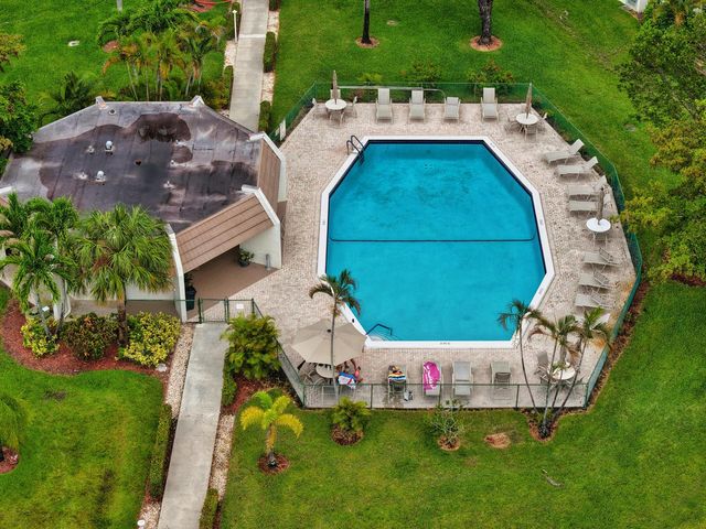 6670 Royal Palm Boulevard 314k, Margate, FL 33063