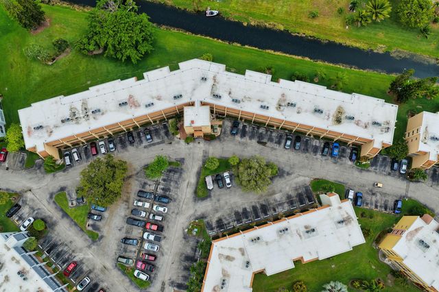 6670 Royal Palm Boulevard 314k, Margate, FL 33063