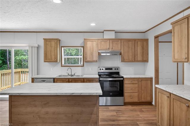 194 Harvick Lane, Lexington, NC 27292