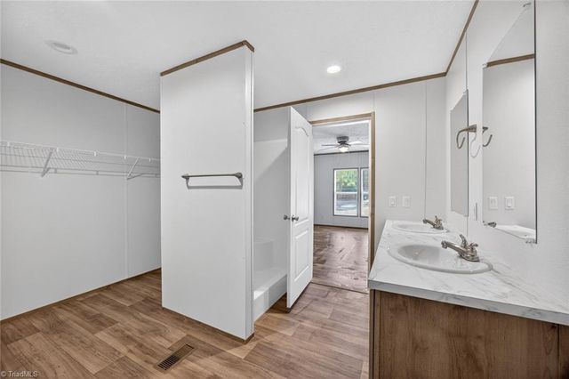 194 Harvick Lane, Lexington, NC 27292