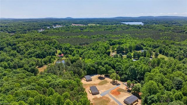 194 Harvick Lane, Lexington, NC 27292