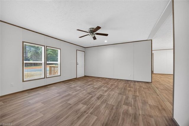 194 Harvick Lane, Lexington, NC 27292
