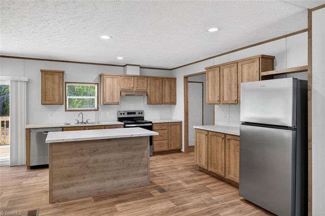 194 Harvick Lane, Lexington, NC 27292