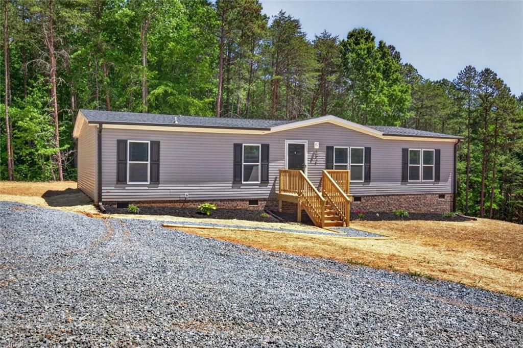 194 Harvick Lane, Lexington, NC 27292