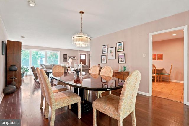 627 MEADOW RD, Huntingdon Valley, PA 19006