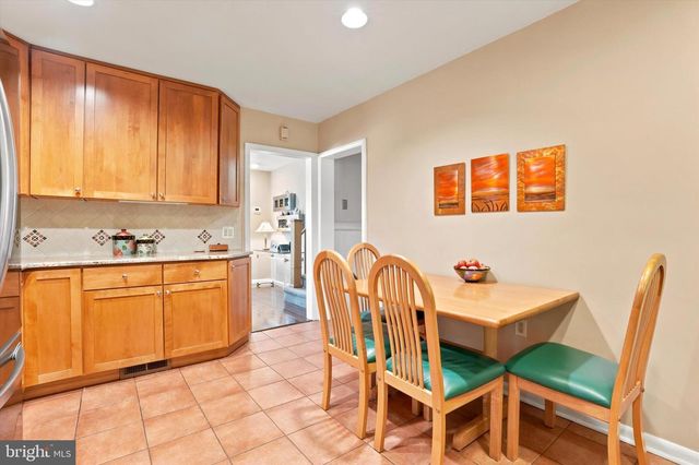 627 MEADOW RD, Huntingdon Valley, PA 19006
