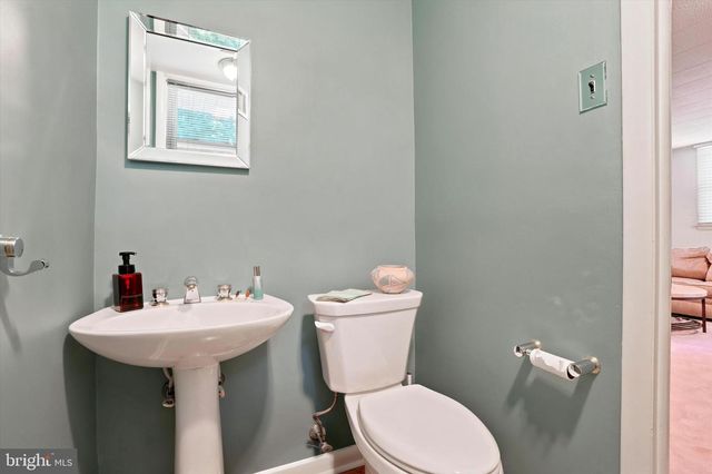 627 MEADOW RD, Huntingdon Valley, PA 19006