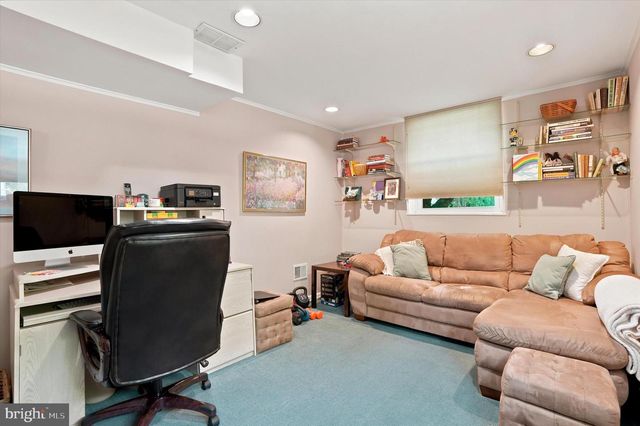 627 MEADOW RD, Huntingdon Valley, PA 19006