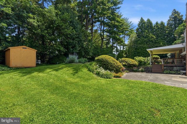 627 MEADOW RD, Huntingdon Valley, PA 19006