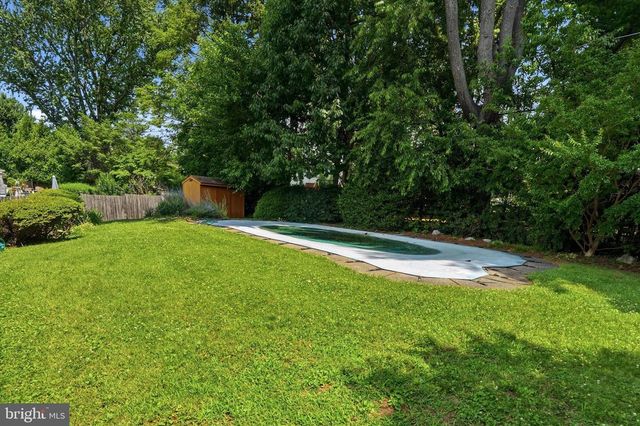 627 MEADOW RD, Huntingdon Valley, PA 19006