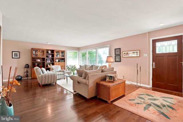 627 MEADOW RD, Huntingdon Valley, PA 19006