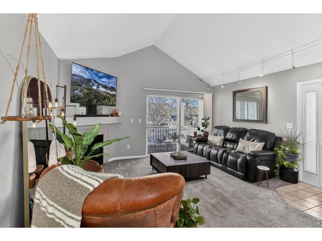 5225 White Willow Dr J-210, Fort Collins, CO 80528