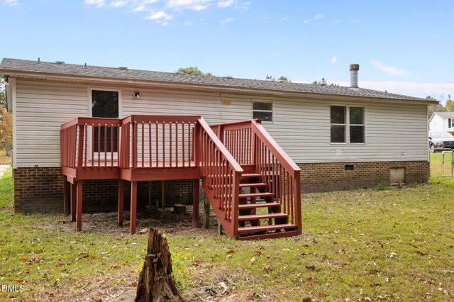 384 Jamestown Drive, Spring Lake, NC 28390