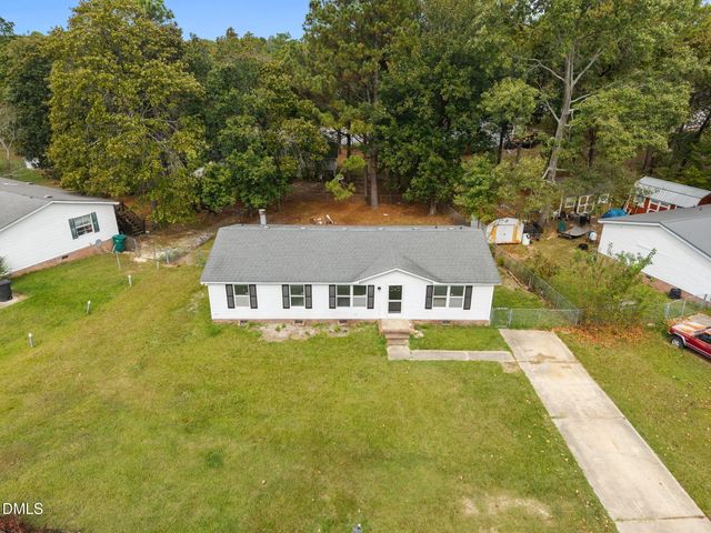 384 Jamestown Drive, Spring Lake, NC 28390