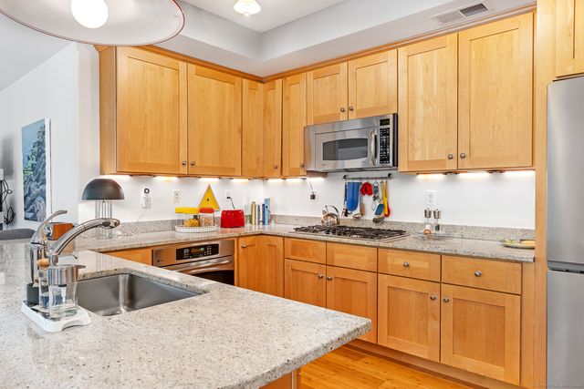 103 Main Street 1103, Stonington, CT 06378