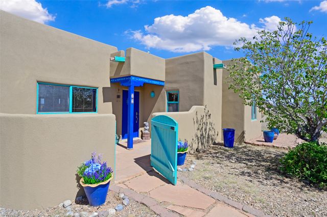 12 Gaviota Road, Santa Fe, NM 87508