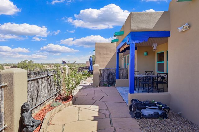 12 Gaviota Road, Santa Fe, NM 87508