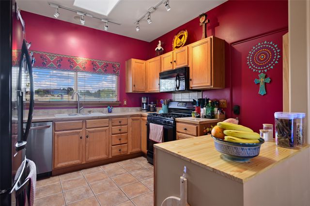 12 Gaviota Road, Santa Fe, NM 87508
