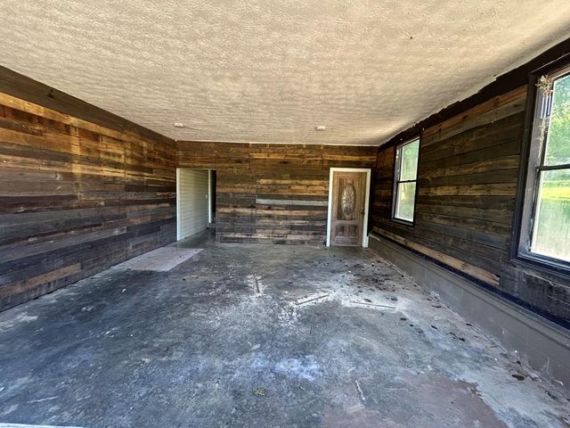 1130 Lee Road 0250, Salem, AL 36874