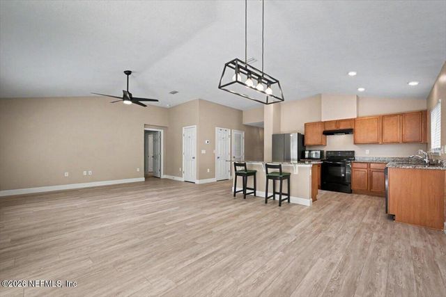 12360 GOLDEN BELL Drive, Jacksonville, FL 32225
