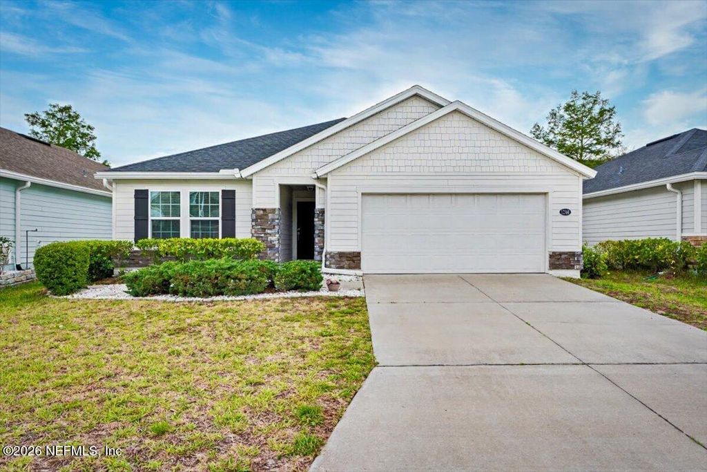 12360 GOLDEN BELL Drive, Jacksonville, FL 32225