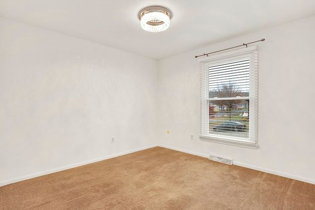 90 Beechwood Dr, Salem Twp, PA 15601