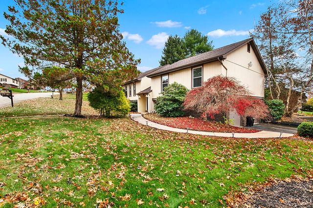 90 Beechwood Dr, Salem Twp, PA 15601