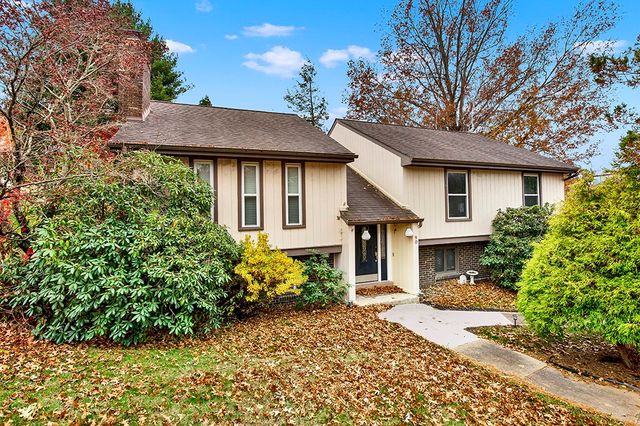 90 Beechwood Dr, Salem Twp, PA 15601