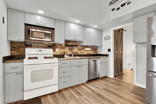 90 Beechwood Dr, Salem Twp, PA 15601