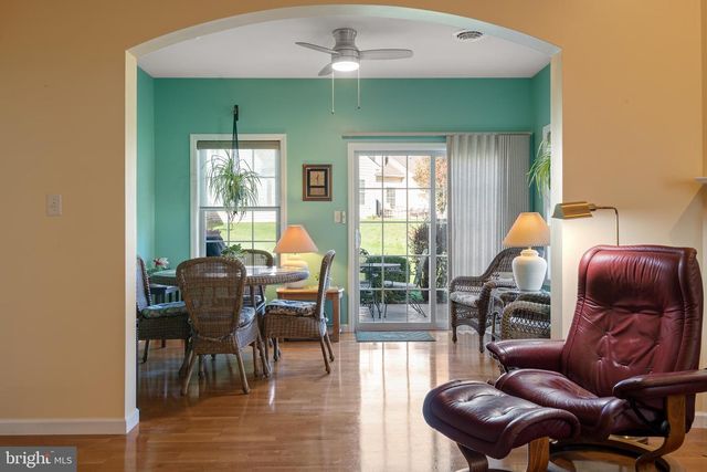 1210 CANTEBURY DR, Mount Joy, PA 17552