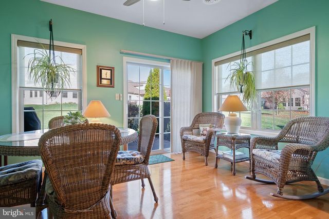 1210 CANTEBURY DR, Mount Joy, PA 17552