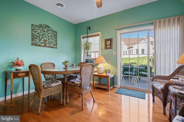 1210 CANTEBURY DR, Mount Joy, PA 17552