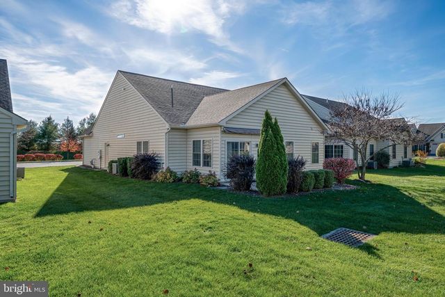 1210 CANTEBURY DR, Mount Joy, PA 17552