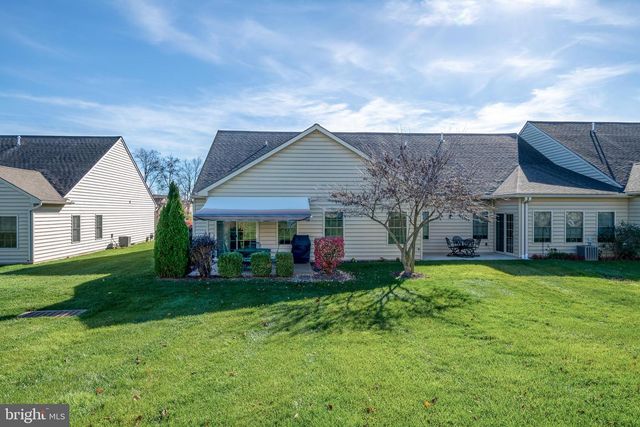 1210 CANTEBURY DR, Mount Joy, PA 17552