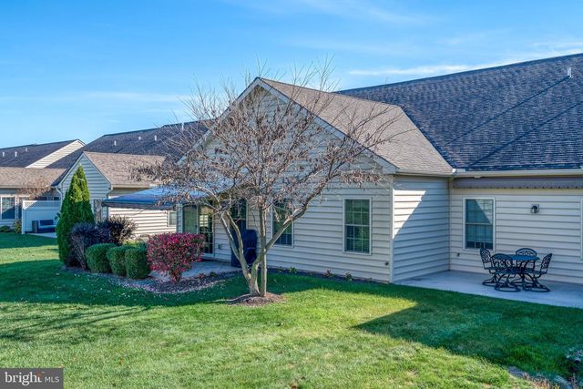 1210 CANTEBURY DR, Mount Joy, PA 17552