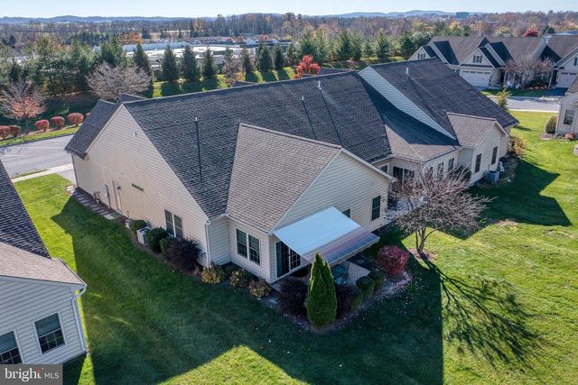 1210 CANTEBURY DR, Mount Joy, PA 17552