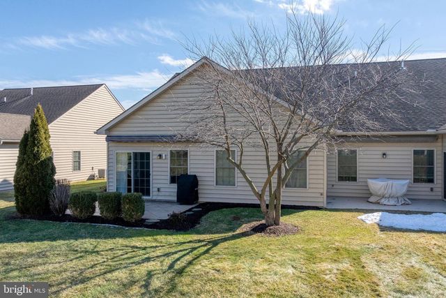 1210 CANTEBURY DR, Mount Joy, PA 17552