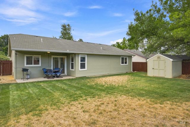 2808 Fox Place, Nampa, ID 83687